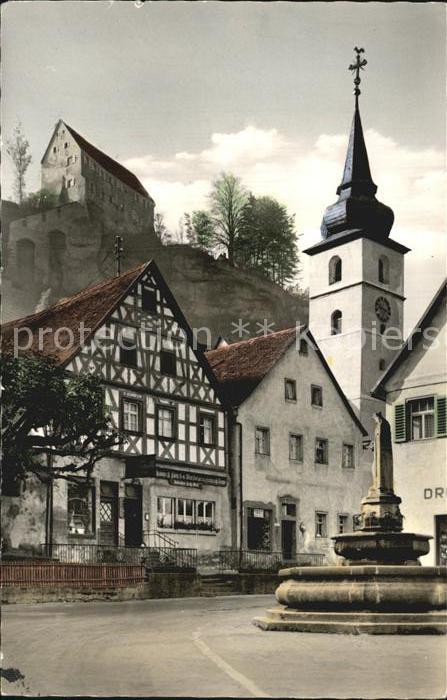 Pottenstein Oberfranken Dorfbrunnen Kirche Schloss