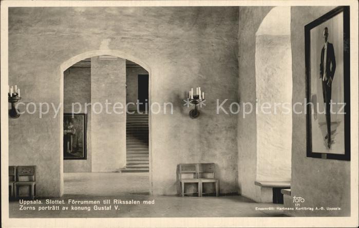 Upsala Slottet Foerrummen till Rikssalen med Zorns portraett av konung Gustaf V