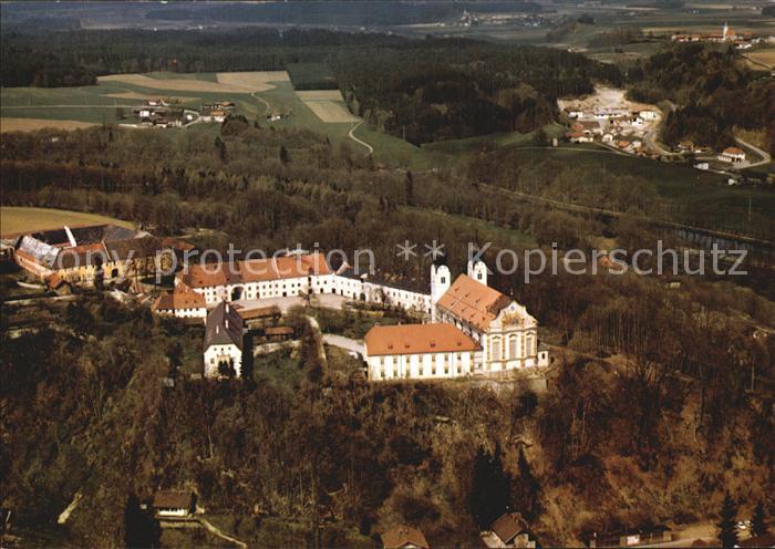 Altenmarkt Alz Stiftskirche Baumburg Fliegeraufnahme