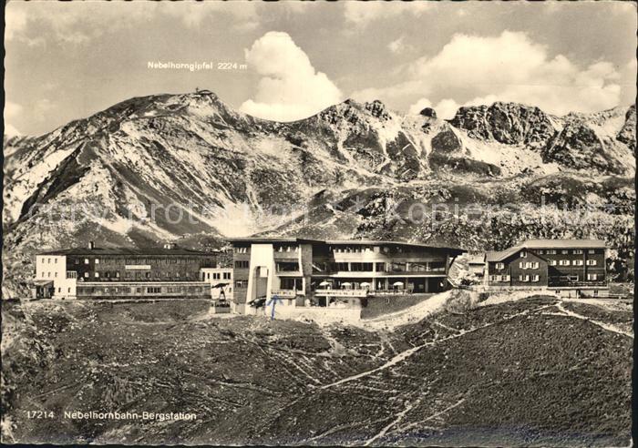Nebelhornbahn Bergstation mit Nebelhorngipfel