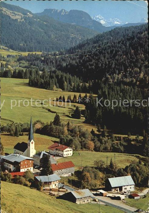 Balderschwang mit Besler Krottenkopf und Kratzer