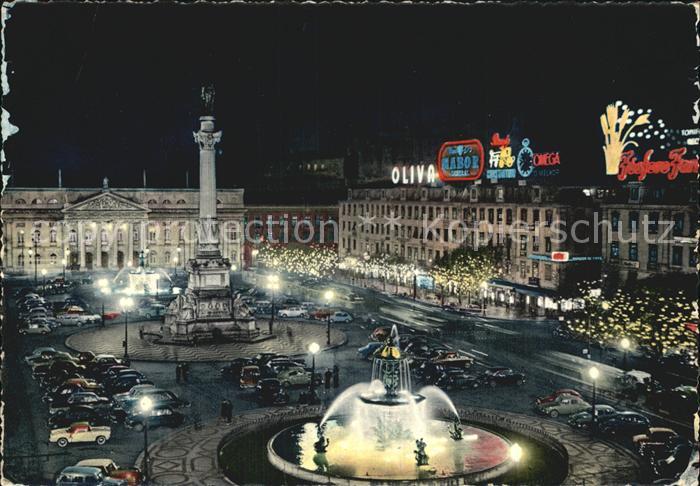 Lisboa Rossio e Teatro Nacional de notte