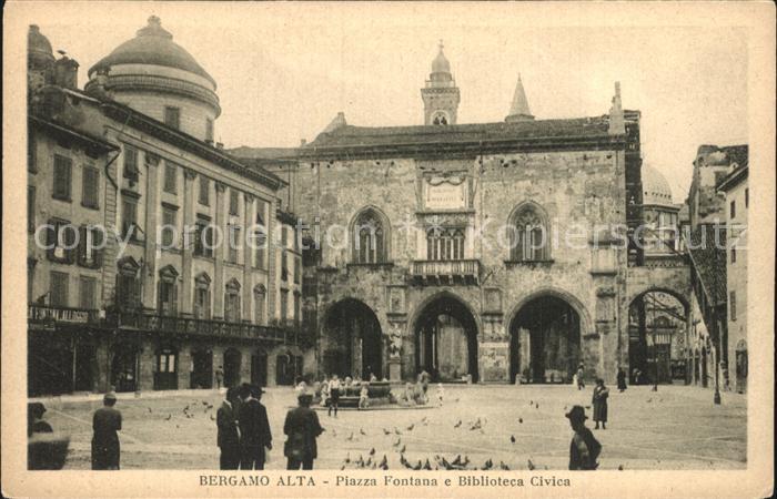 Bergamo Piazza Fontana e Biblioteca Civica