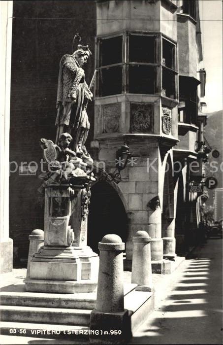 Vipiteno Statue Arkaden