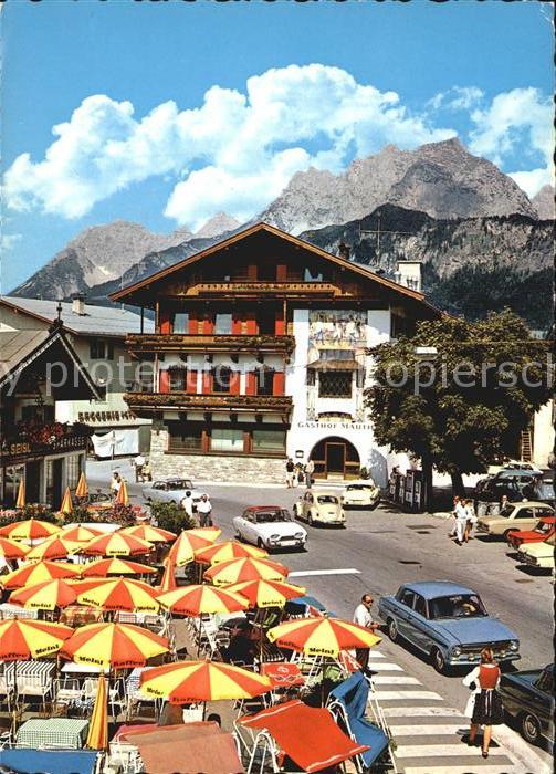 St Johann Tirol Hauptplatz mit Wildem Kaiser