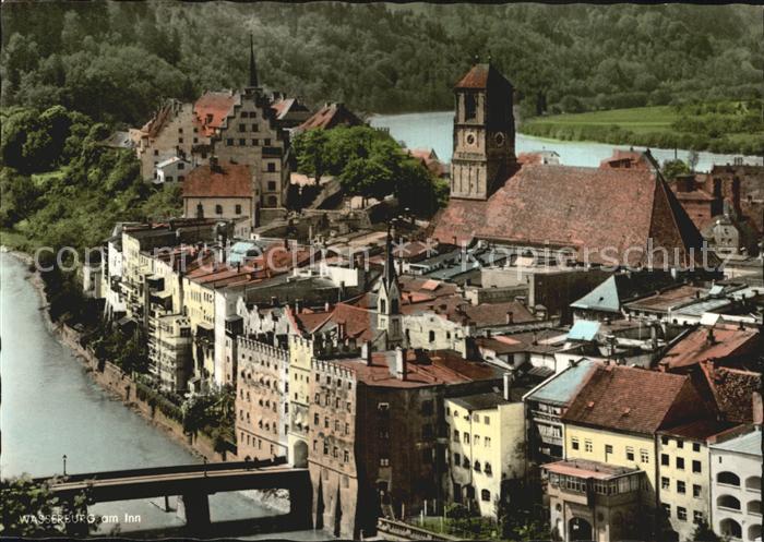 Wasserburg Inn Teilansicht Innbruecke Kirche