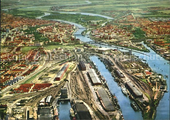 BREMEN  CITY Hafen Fliegeraufnahme