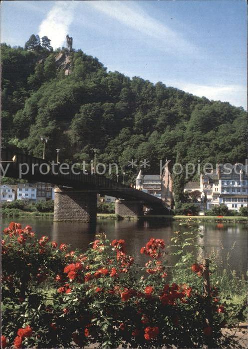 Traben-Trarbach Moselbruecke mit Brueckentor und Grevenburg