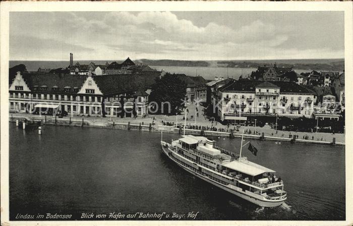 Lindau Bodensee Blick vom Hafen zum Bahnhof Bayerischer Hof