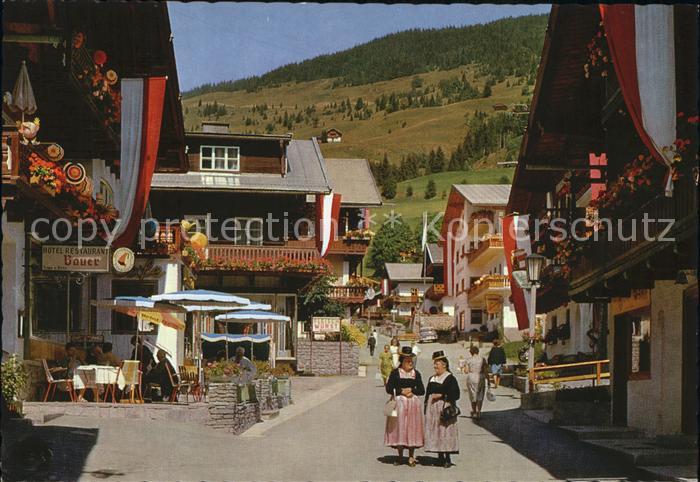 Saalbach-Hinterglemm Hoehenluftkurort Dorfstrasse