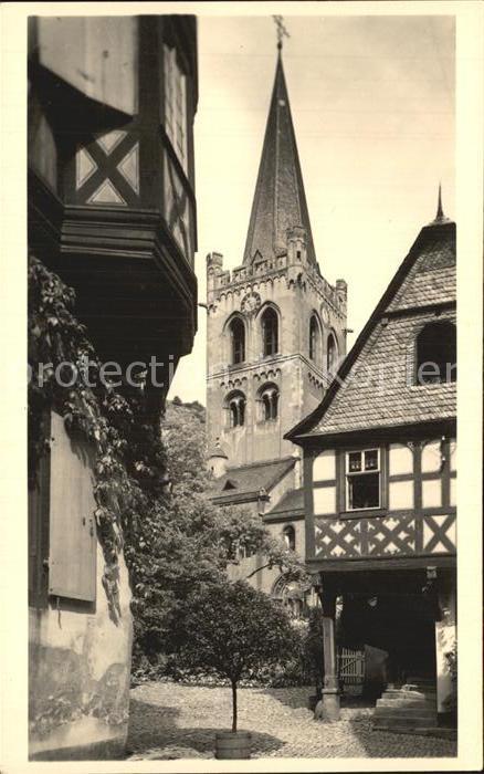 Bacharach Rhein Partie an der Kirche Fachwerkhaus