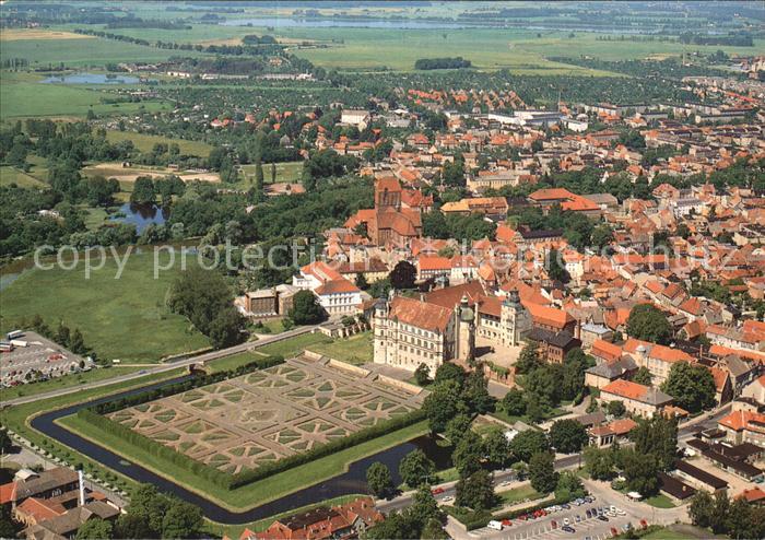 Guestrow Mecklenburg Vorpommern Schlossgarten Renaissancegarten Stadtgraben Schl