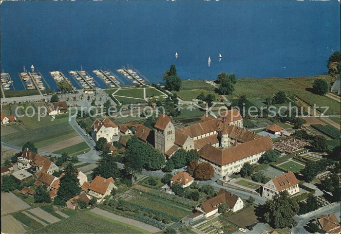 Insel Reichenau Marienmuenster Mittelzell ehem. Benediktinerabtei Basilika Flieg