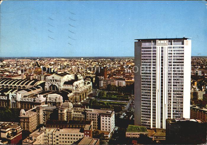 Milano Grattacielo Pirelli e Stazione Centrale Hochhaus Hauptbahnhof
