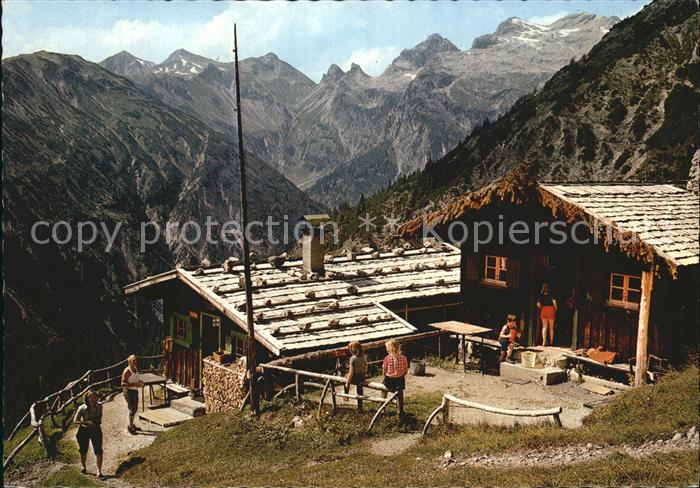 Hinterhornbach Schwabeck Huetten mit Hoellhoerner Grosser und Kleiner Wilder All
