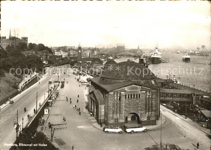 HAMBURG  CITY Elbtunnel mit Hafen