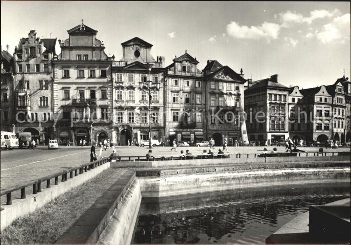 Praha Prahy Prague Domy na jizni strane Staromestskeho namesti