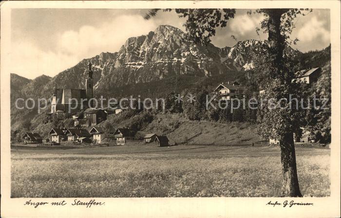 Anger Chiemgau Ortsansicht mit Kirche und Staufen Chiemgauer Alpen