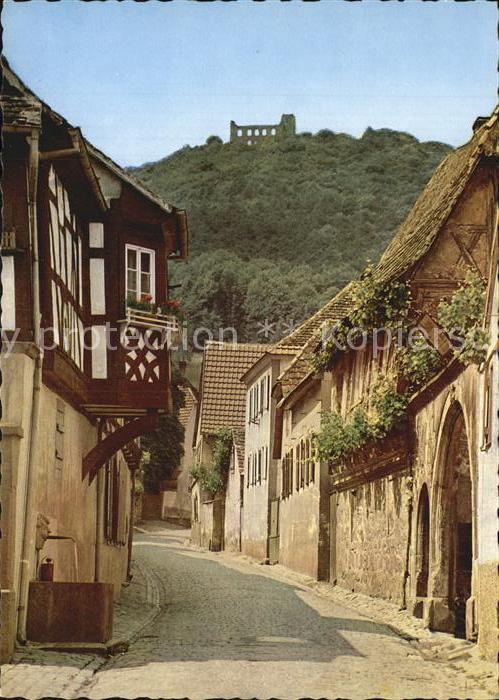 Hambach Neustadt Schlossgasse mit Blick zum Hambacher Schloss