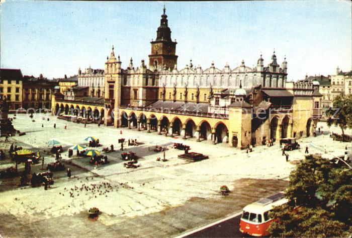 Krakow Krakau Sukiennice Tuchhallen