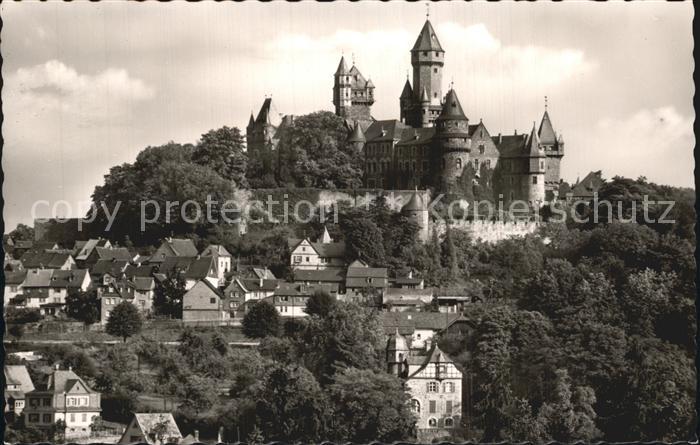 Braunfels mit Schloss