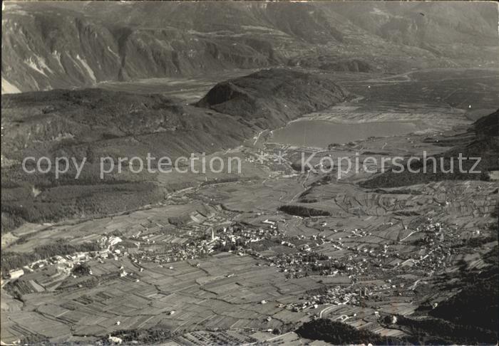 Kaltern Weinstrasse Tirol Blick vom Penegal