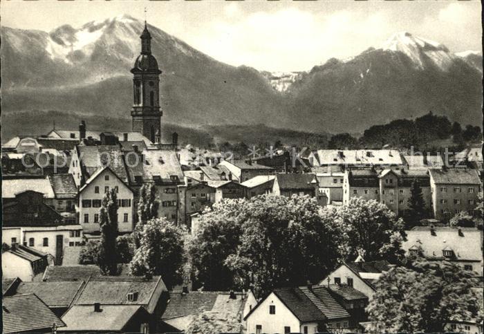 Traunstein Oberbayern Blick zum Hochfeln und Hochgern