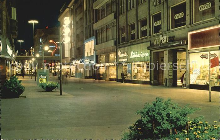 DuessELDORF  CITY Schadowstrasse bei Nacht