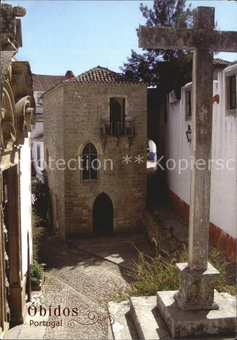 Obidos Ortspartie mit Kreuz