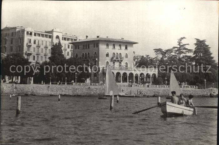 Opatija Abbazia Ansicht vom Meer aus Ruderboot Hotel Restaurant