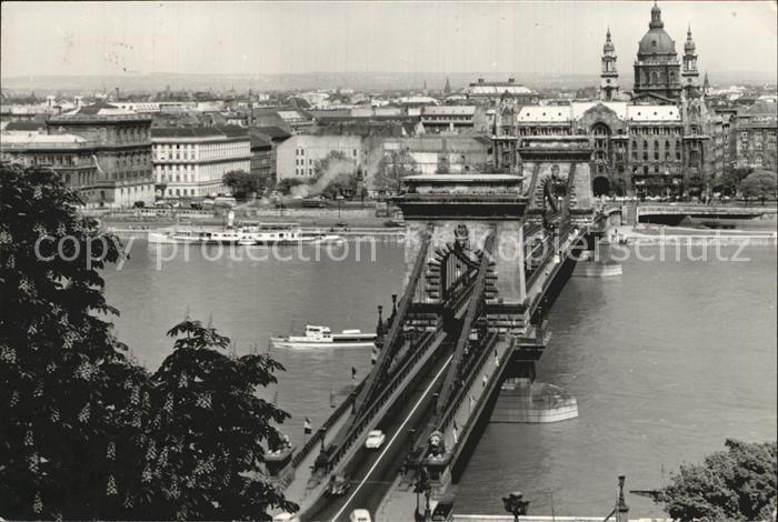 Budapest Lanchid Kettenbruecke Donau