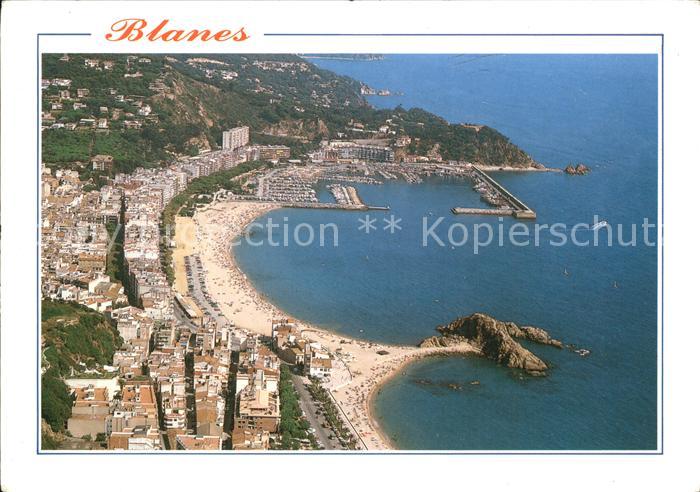 Blanes Strand Hafen Kueste Fliegeraufnahme