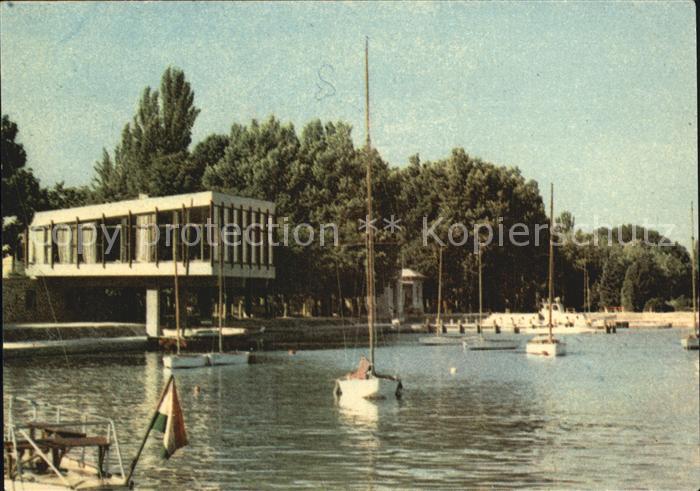 Balatonfoeldvar Uferpartie am Plattensee Segelboot