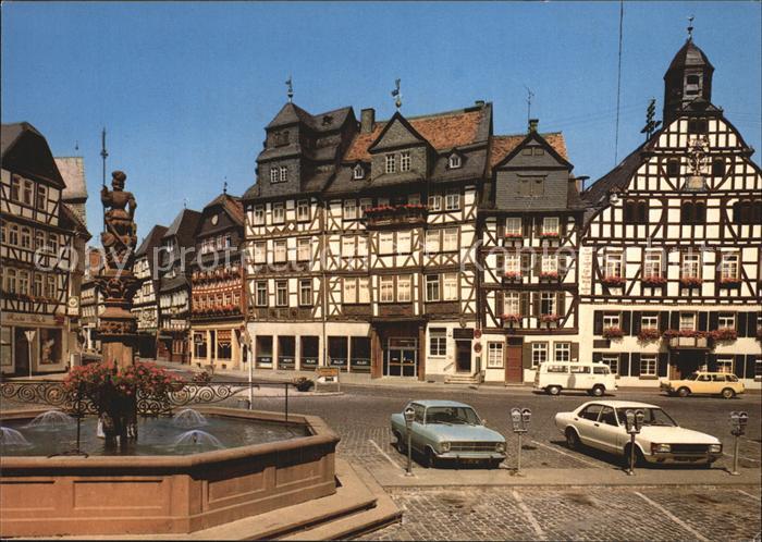 Butzbach Marktplatz Brunnen Fachwerkhaeuser