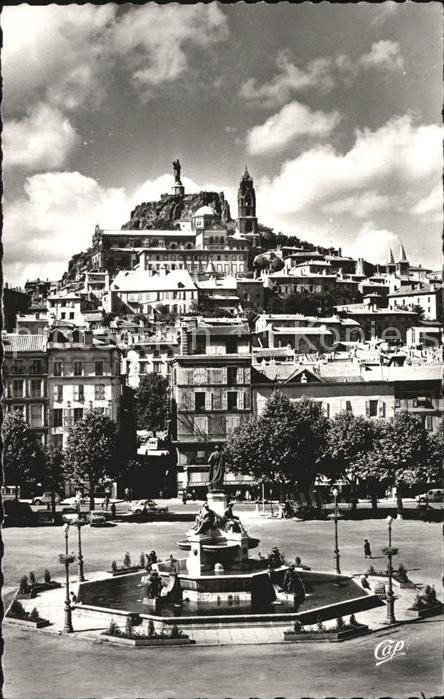 Le Puy-en-Velay Place du Breuil