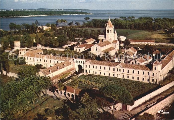 Ile Saint-Honorat Alpes Maritimes Abbaye de ND de Lerins Vue aerienne
