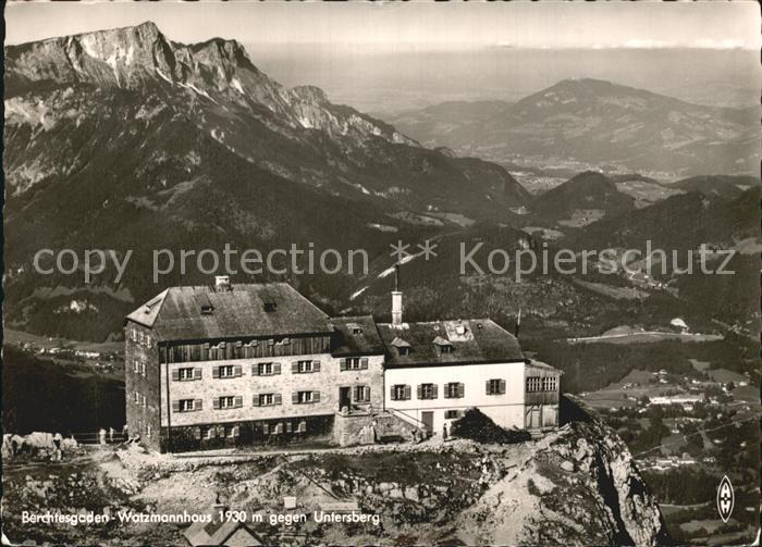 BERCHTESGADEN Bayern Watzmannhaus mit Untersberg Fliegeraufnahme