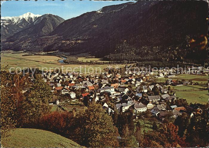 Steinfeld Kaernten Drautal mit Latschur