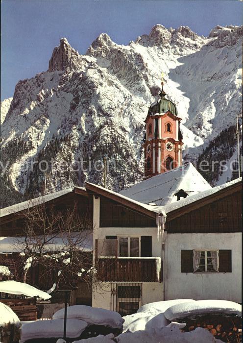 Mittenwald Karwendel Tirol Ortspartie mit Kirche