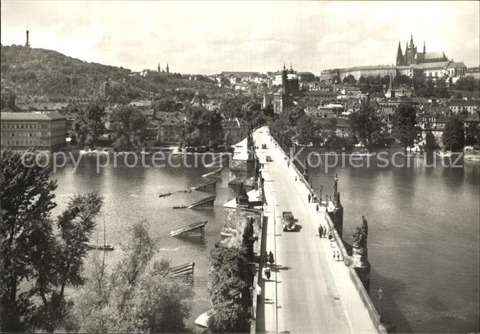Praha Prahy Prague Fliegeraufnahme Bruecke