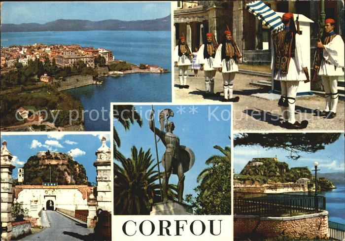 Corfu Soldaten in traditioneller Uniform