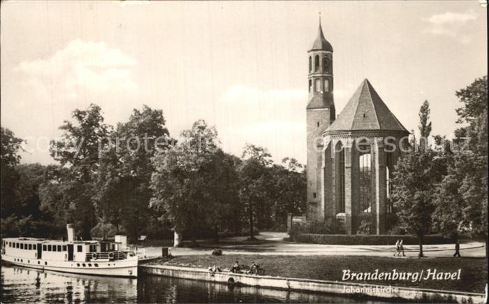 Brandenburg Havel Johanniskirche Bootsanleger Dampfer