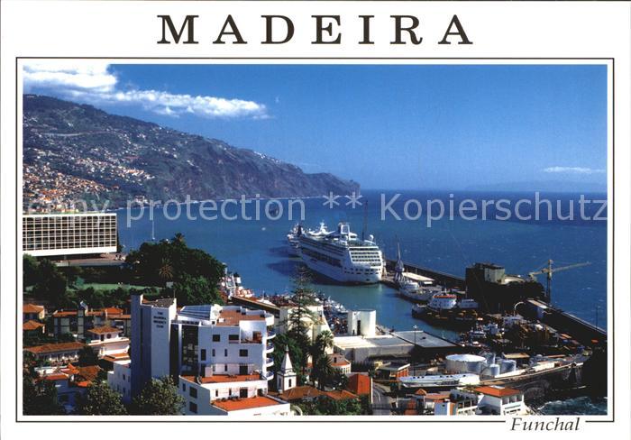 Funchal Panorama Hafen Passagierschiff Kueste