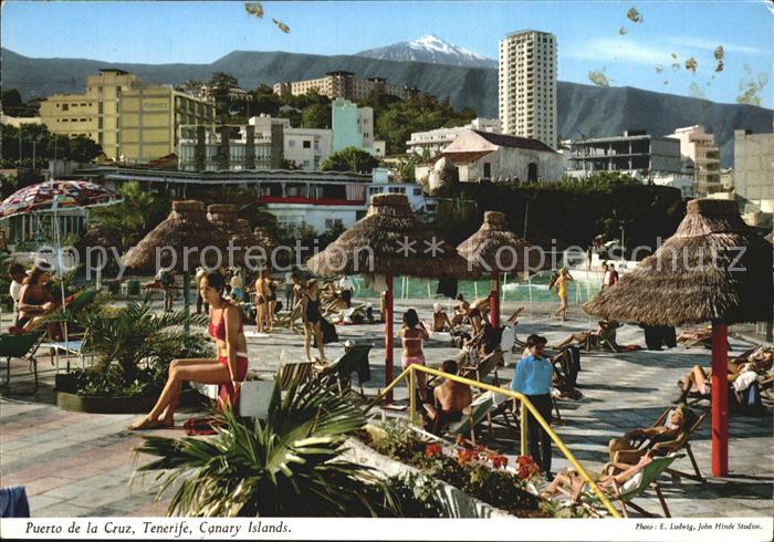 Puerto de la Cruz Hotelanlage Swimming Pool El Teide Vulkan