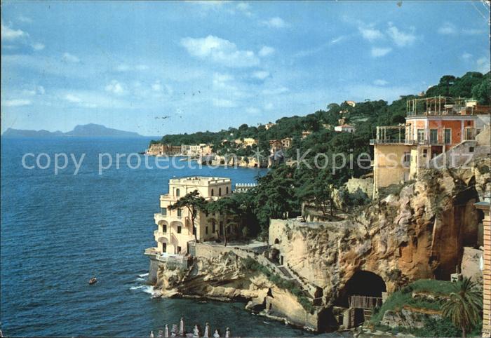 Posillipo Villen an der Kueste