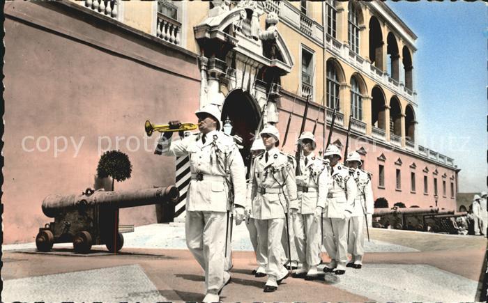 Leibgarde Wache Monaco Palais du Prince Releve de la Ga
