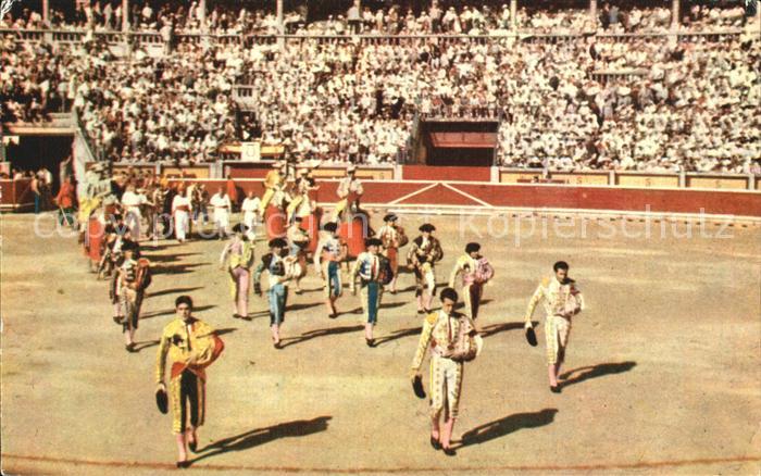 Stierkampf Corrida de Toros El paseillo