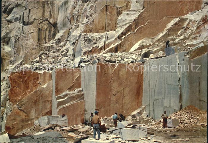 Tagebau Daylight Mining Cave di marmo Alpi Apuane