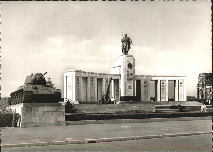 Panzer Tank Berlin Russisches Ehrenmal Tiergarten