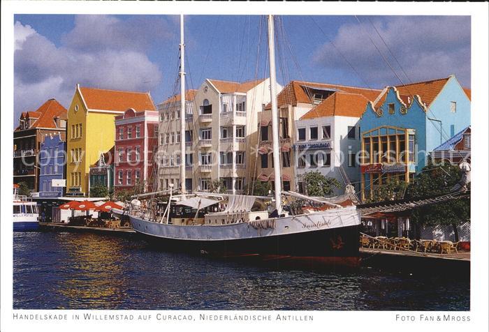 Curacao Niederlaendische Antillen Handelskade in Willemstad